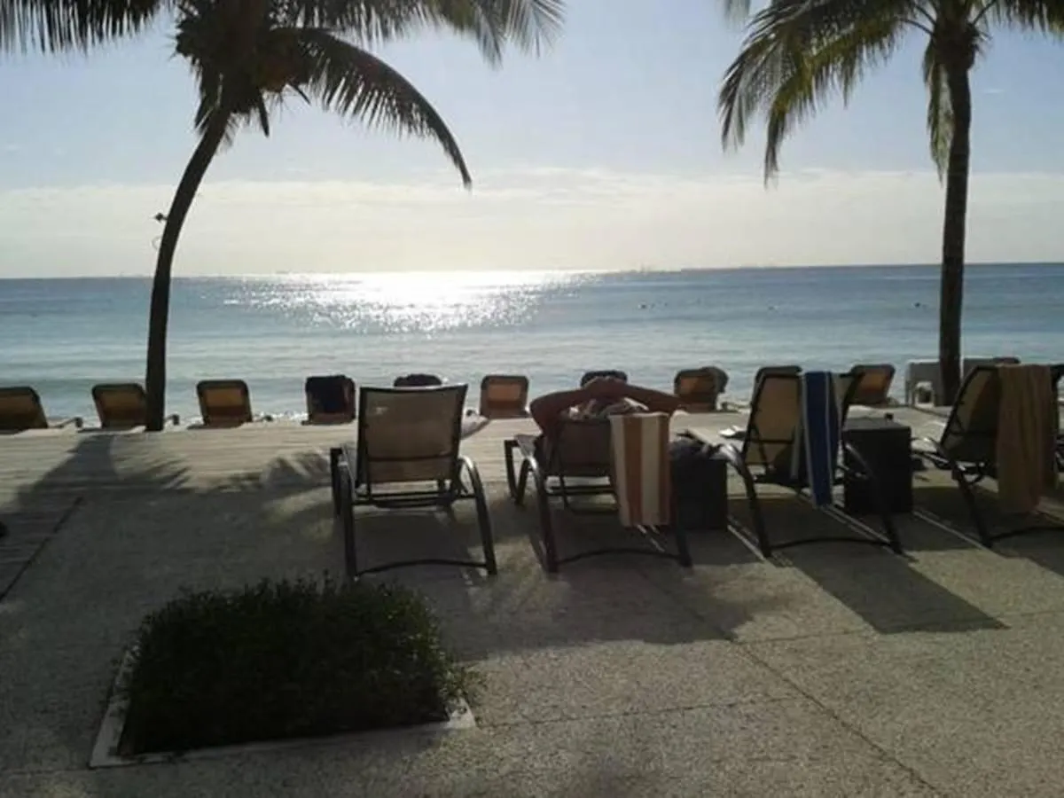 El Faro 205 Reef Apartment Playa del Carmen